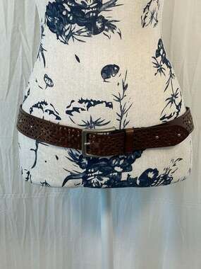 Vintage Brown Perforated Eyelet Leather Belt with Silver Tone Buckle Size M/L